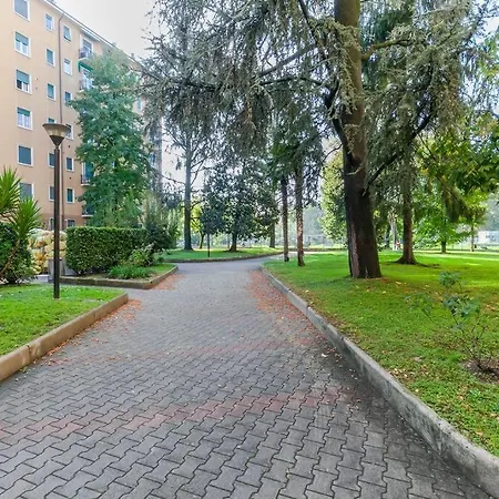 Bicocca Metro House Apartment