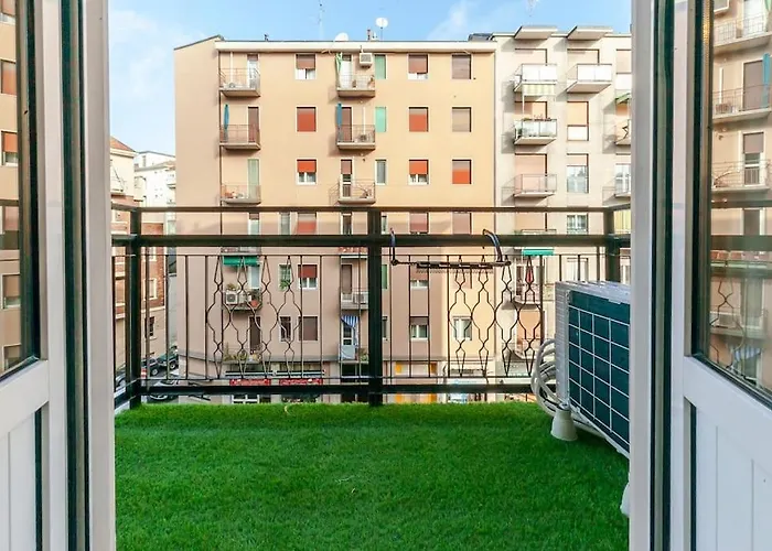 Bicocca Metro House Apartamento *